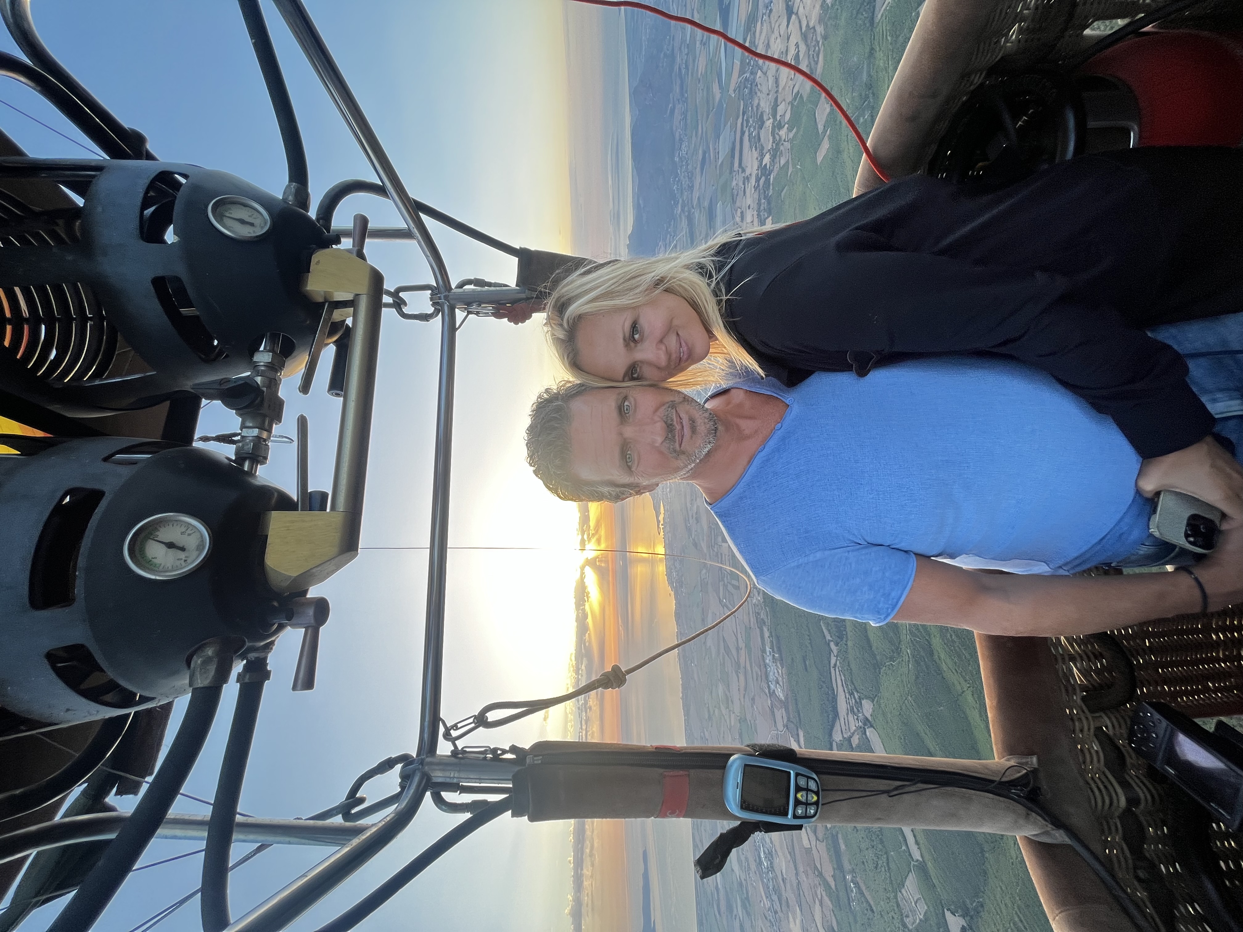 Romantic balloon flight · During the week · Private · couple